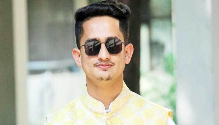 ​প্রাইভেটকার দুর্ঘটনায় সারজিস আলম আহত