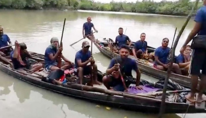 সুন্দরবনে দাপিয়ে বেড়াচ্ছে ‘২০ বাহিনী’