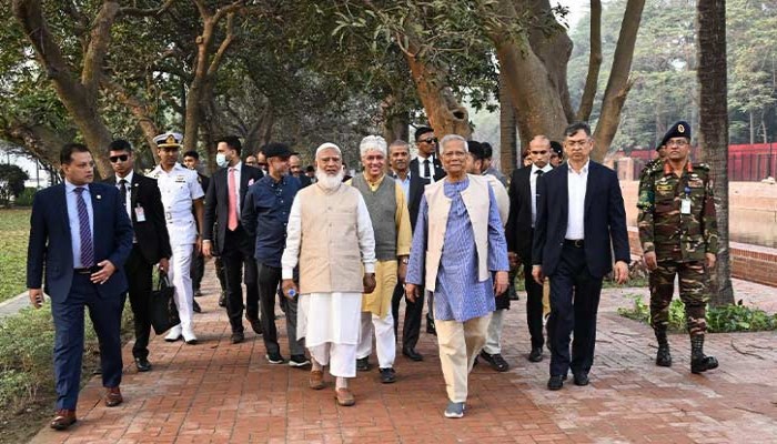 বিএনপি-জামায়াত-এনসিপি নেতাদের নিয়ে জুলাই স্মৃতি জাদুঘরে প্রধান উপদেষ্টা